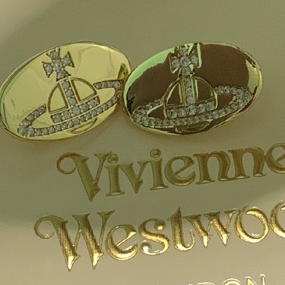 Sold out vintage signature crystal Orb stud earrings - Picture 2 of 7